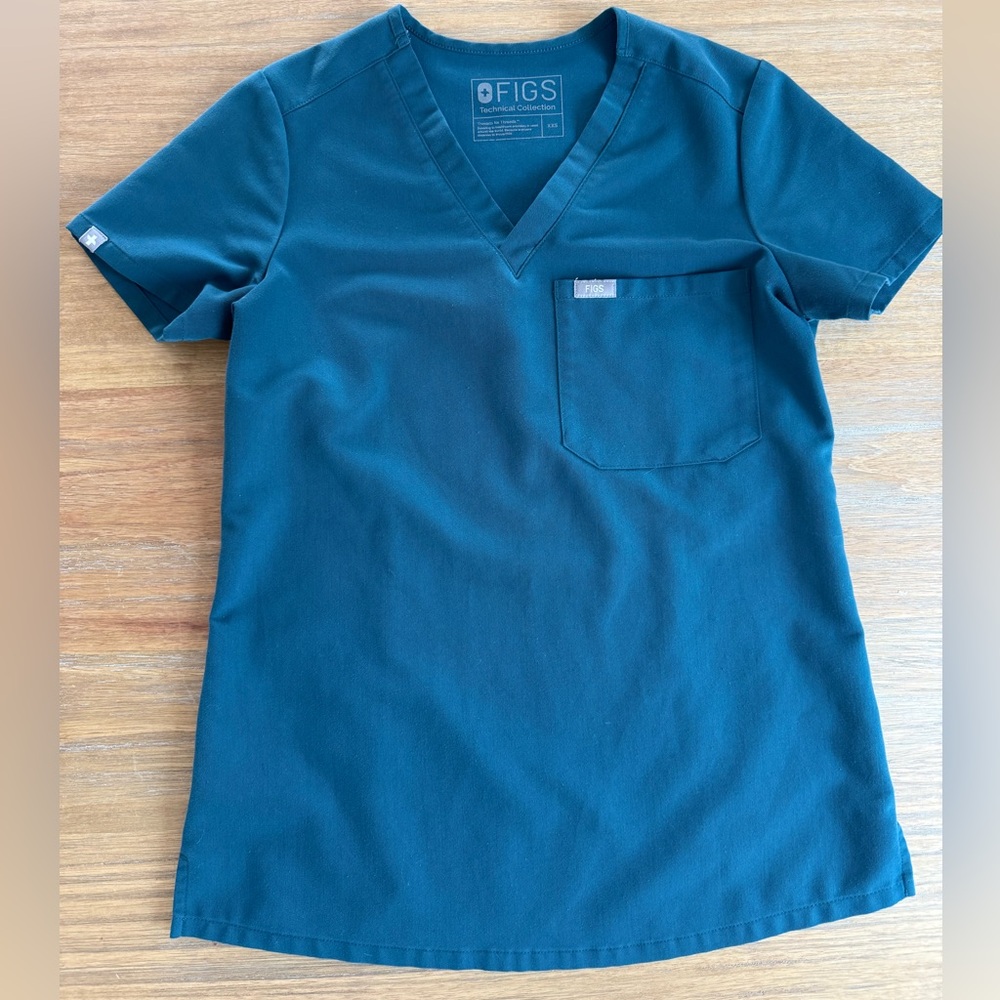 Figs Catarina One-Pocket Scrub Top